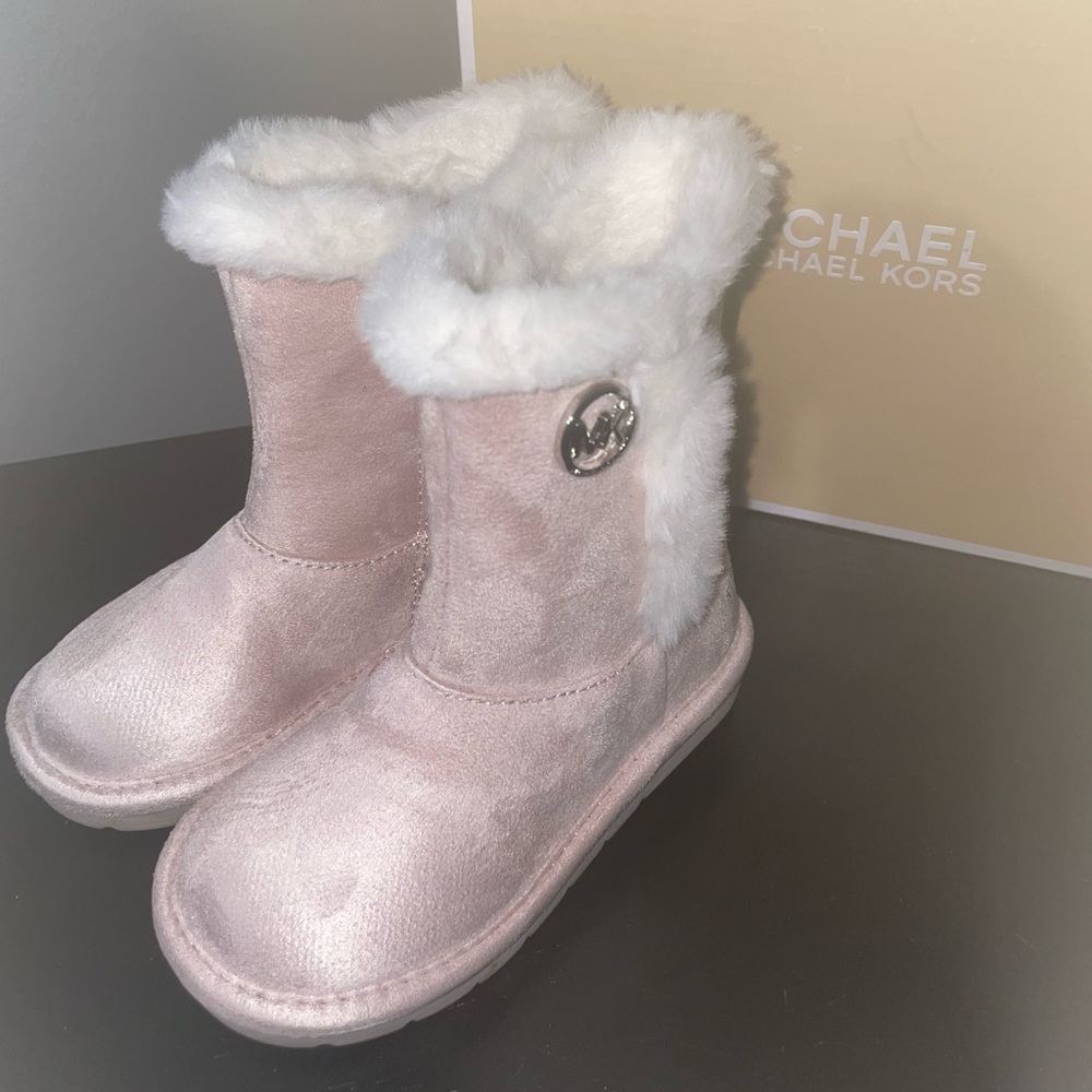 Michael Kors Snow Boots (TD)